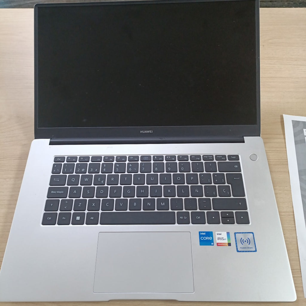 LAPTOP HUAWEI MATEBOOK D 15 BODE-WDH9 (2022) 512 GB SSD 8 GB RAM (SEMINUEVO)