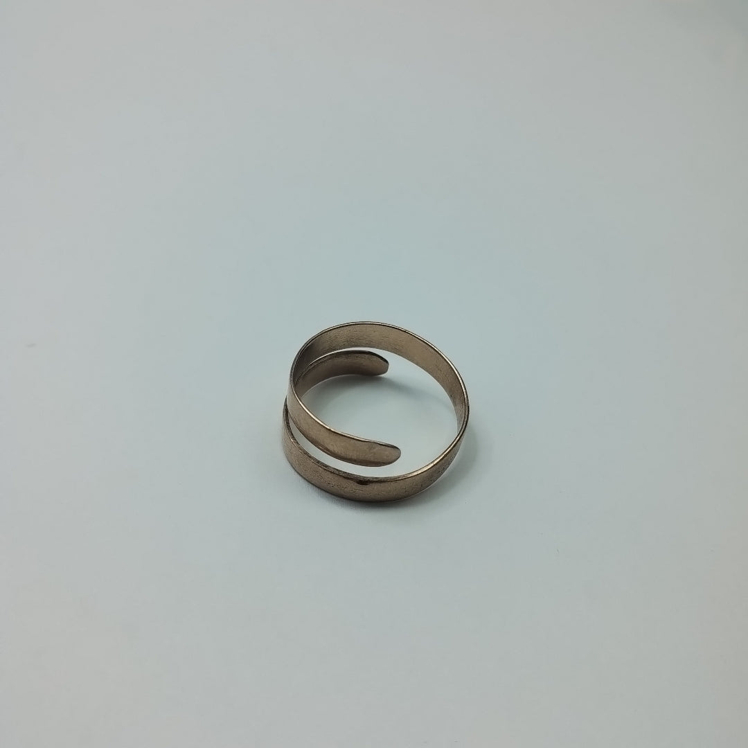 ANILLO ORO 14 K 3.3 GRMS (SEMINUEVO)