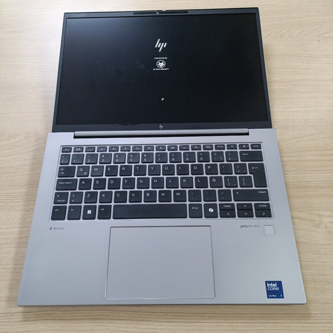 LAPTOP HP ZBOOK FIREFLY 14 G11 (2024) 512 GB SSD 16 GB RAM (SEMINUEVO)