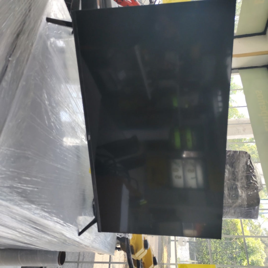 PANTALLA TCL 32Q2K 32" QLED 4K (SEMINUEVO)