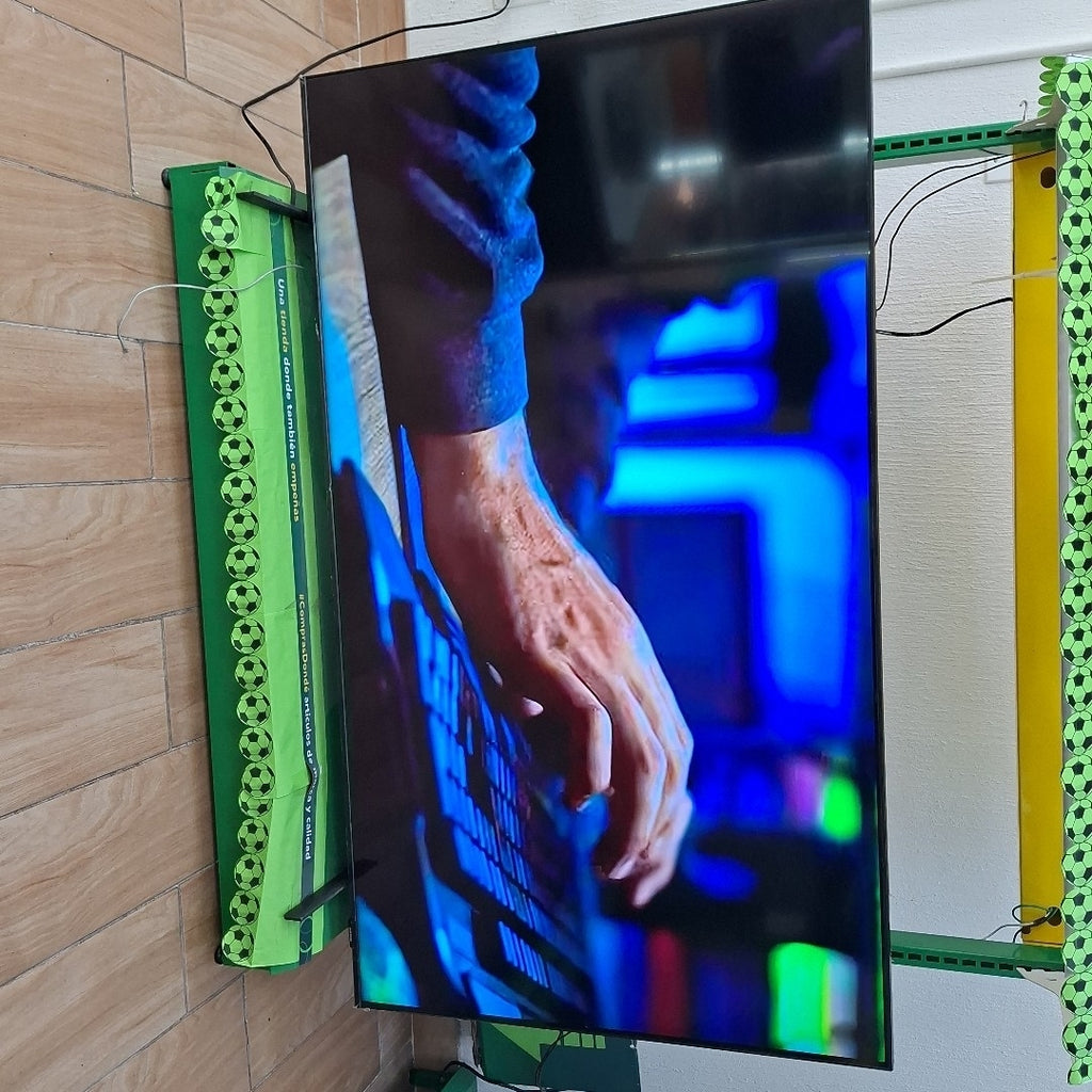 PANTALLA SAMSUNG UN65AU8000F (2022) 65" LED 4K (SEMINUEVO)