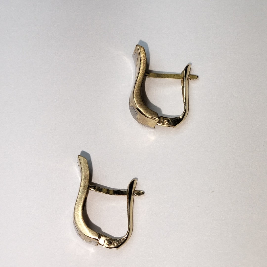 ARETES PAR ORO 14 K 1.9 GRMS (SEMINUEVO)