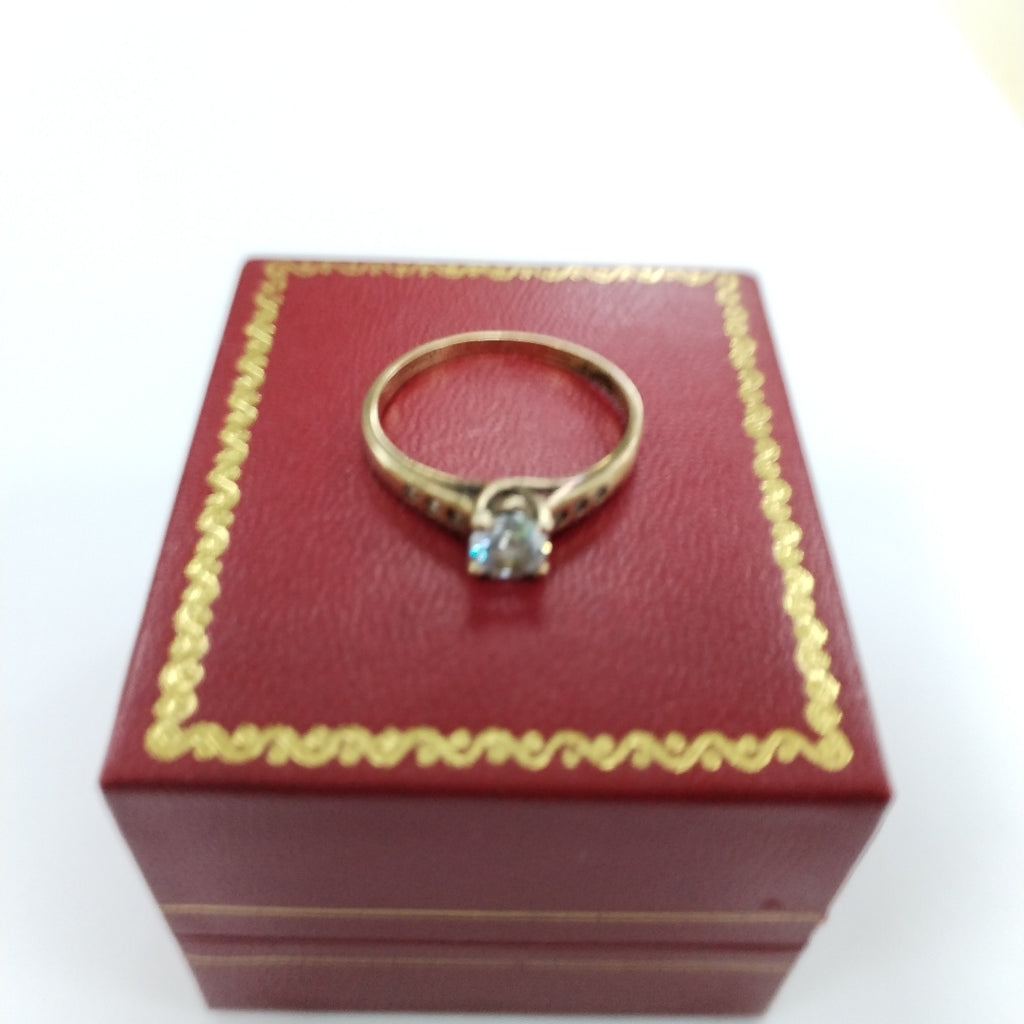 SOLITARIO ORO 10 K 1.8 GRMS (SEMINUEVO)