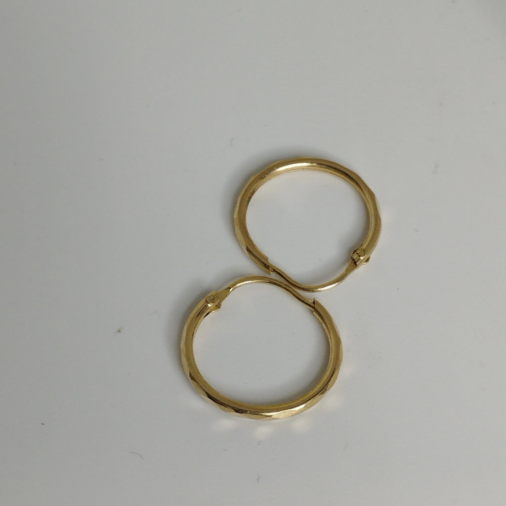 ARRACADAS PAR ORO 14 K 1 GRMS (SEMINUEVO)