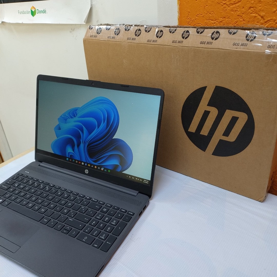 LAPTOP HP 255 G8 (2023) 256 GB SSD 8 GB RAM (SEMINUEVO)