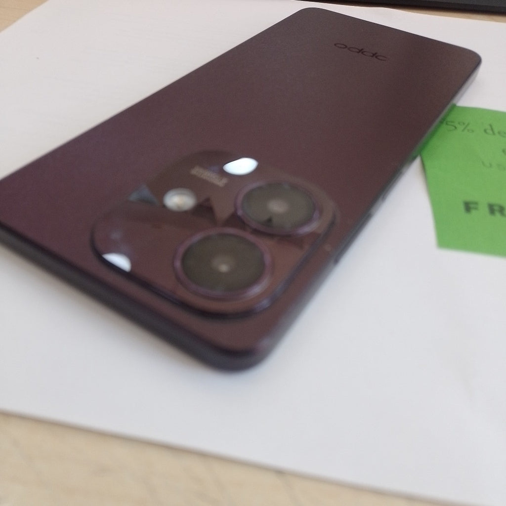 CELULAR OPPO A40 CPH2669 (2024) 256 GB 4 GB RAM (SEMINUEVO)