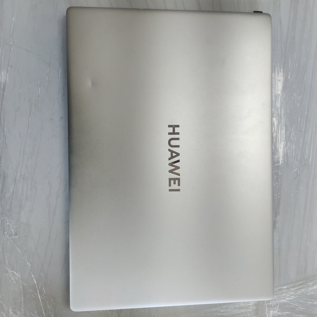 LAPTOP HUAWEI MATEBOOK D16 MCLF-X (2024) 256 GB SSD 8 GB RAM (SEMINUEVO)