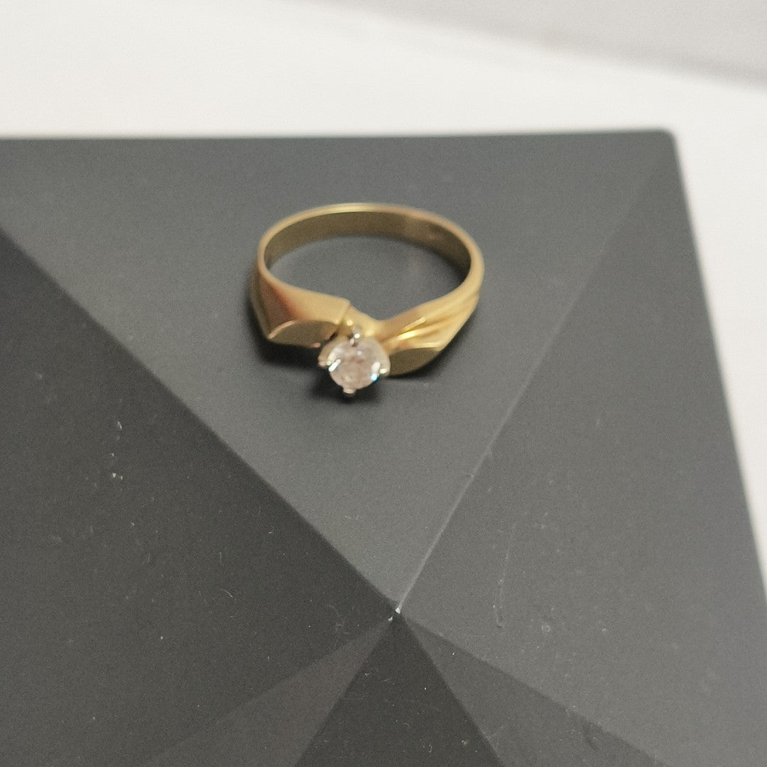 SOLITARIO ORO 14 K 3.9 GRMS (SEMINUEVO)