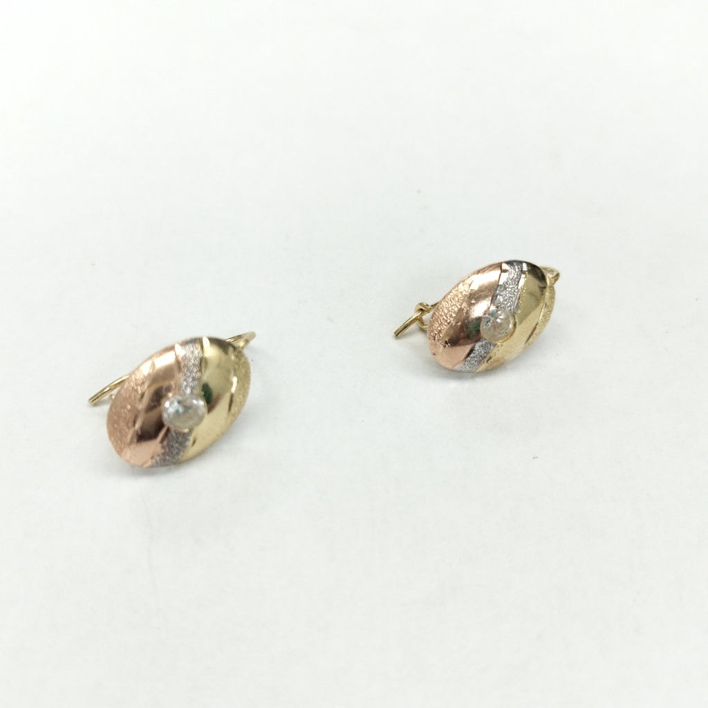 ARETES PAR ORO COMBINADO 14 K 1.2 GRMS (SEMINUEVO)