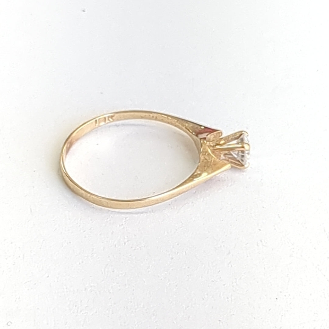 ANILLO ORO 10 K 1,10 GRMS (SEMINUEVO)