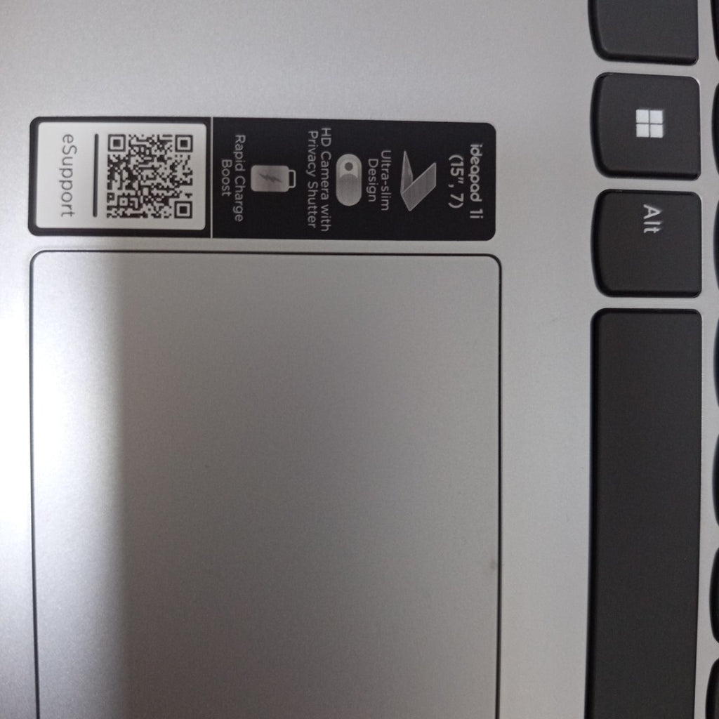 LAPTOP LENOVO IDEAPAD 1 15 IJL7 (2025) 256 GB SSD 8 GB RAM (SEMINUEVO)