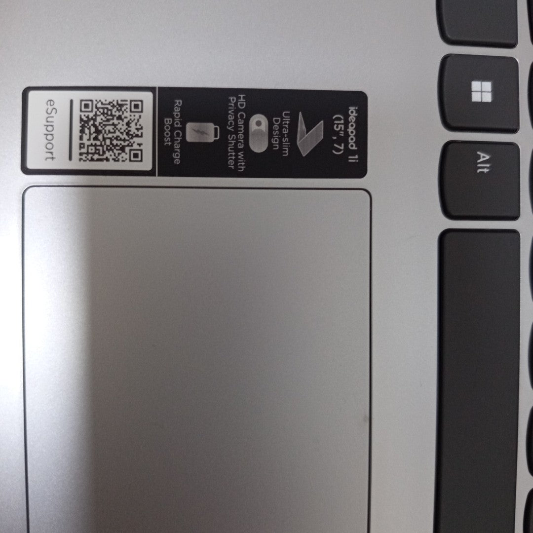LAPTOP LENOVO IDEAPAD 1 15 IJL7 (2025) 256 GB SSD 8 GB RAM (SEMINUEVO)
