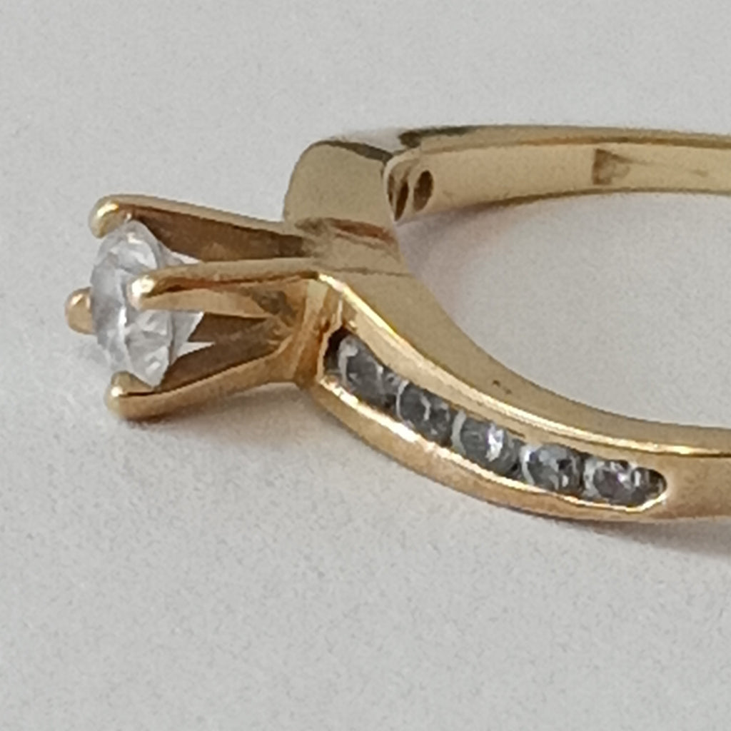 SOLITARIO ORO 14 K 1,60 GRMS (SEMINUEVO)