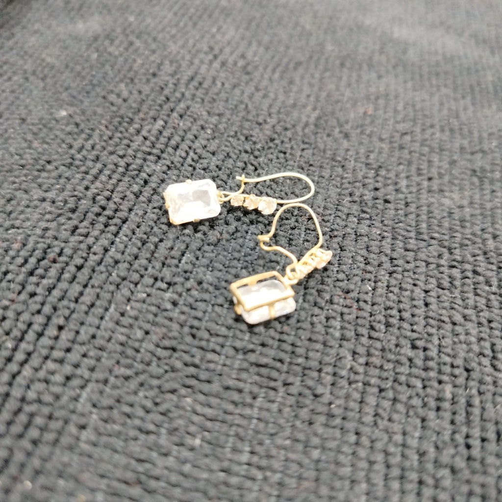 ARETES PAR ORO 10 K 1.6 GRMS (SEMINUEVO)