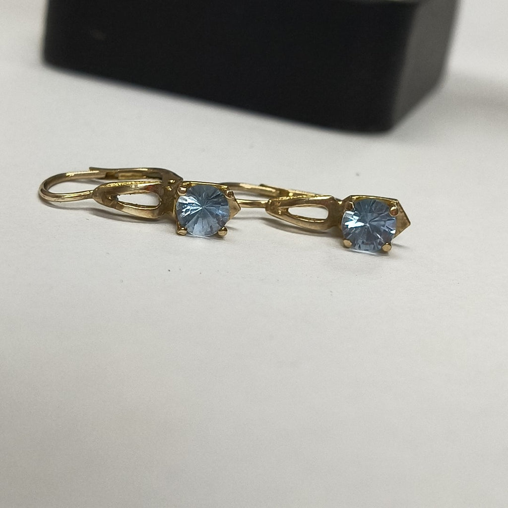 ARETES PAR ORO 8 K 1,80 GRMS (SEMINUEVO)