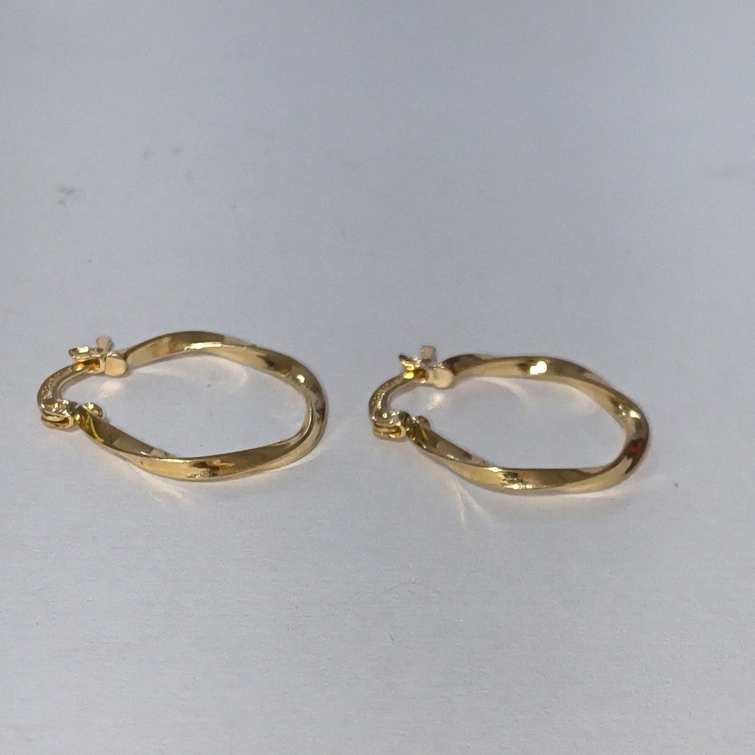 ARRACADAS PAR ORO 10 K 1.5 GRMS (SEMINUEVO)
