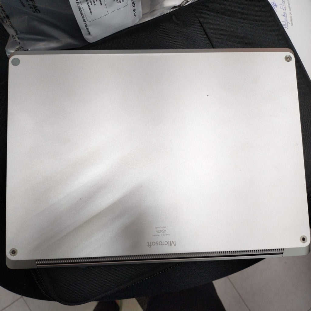 LAPTOP MICROSOFT SURFACE LAPTOP 2095 (2025) 256 GB SSD 16 GB RAM (SEMINUEVO)