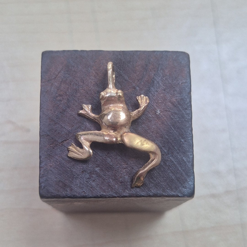 DIJE ORO 10 K 1.6 GRMS (SEMINUEVO)