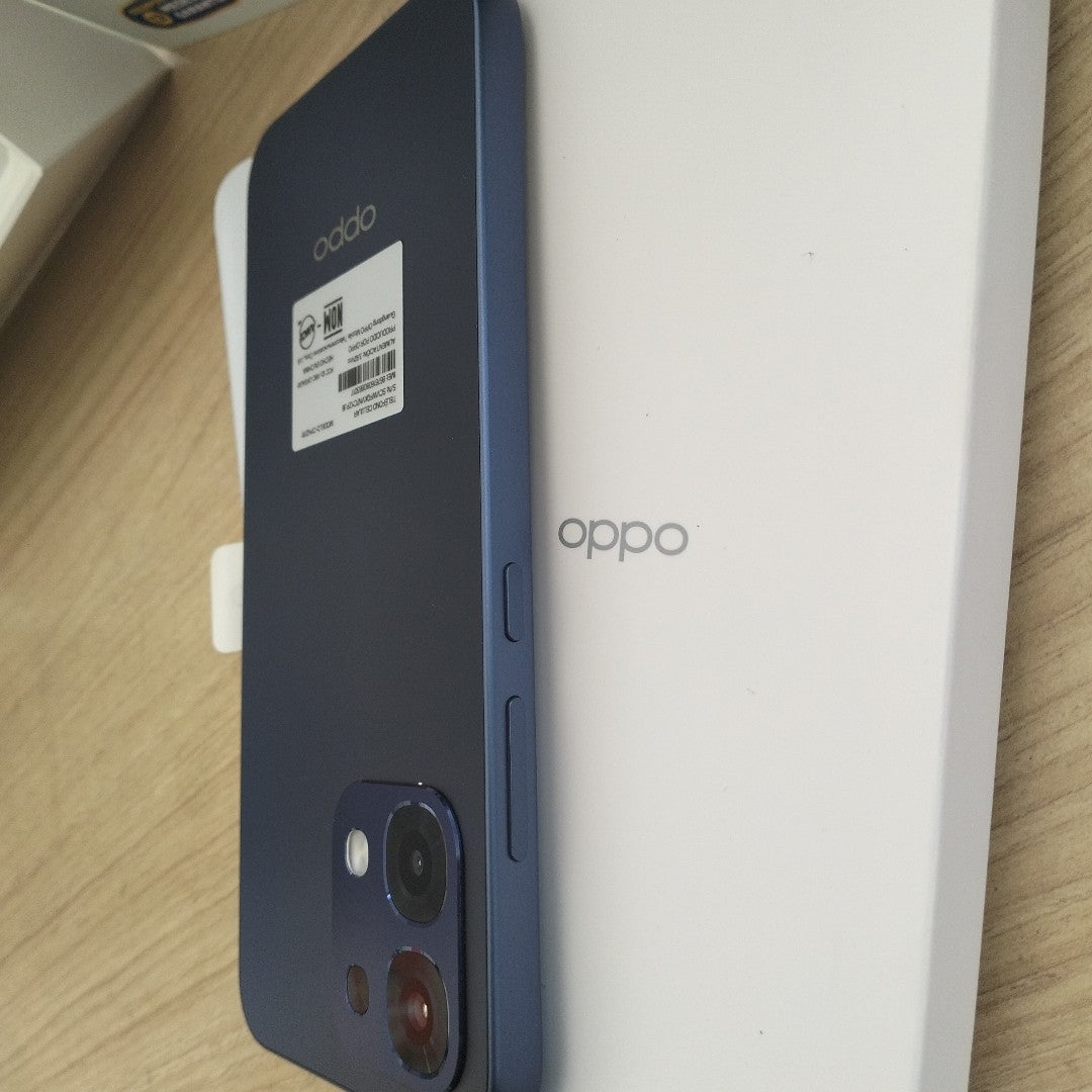 CELULAR OPPO A6 PRO CPH2781 (2025) 256 GB 8 GB RAM (SEMINUEVO)