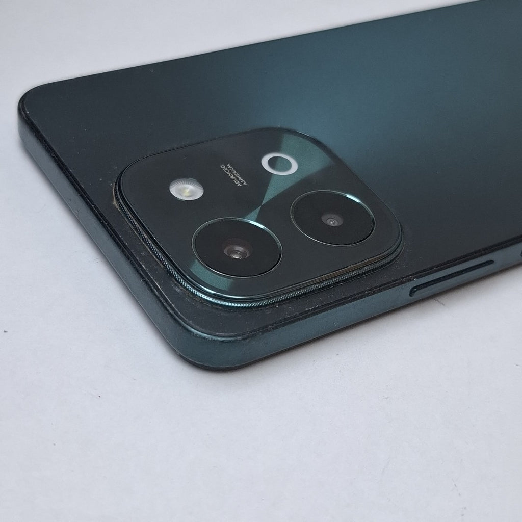 CELULAR VIVO Y28 V2352 256 GB 8 GB RAM (SEMINUEVO)
