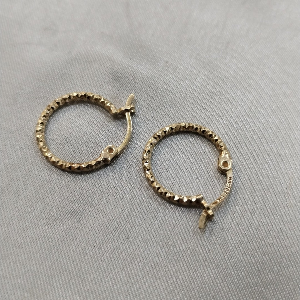 ARRACADAS PAR ORO 10 K 1 GRMS (SEMINUEVO)