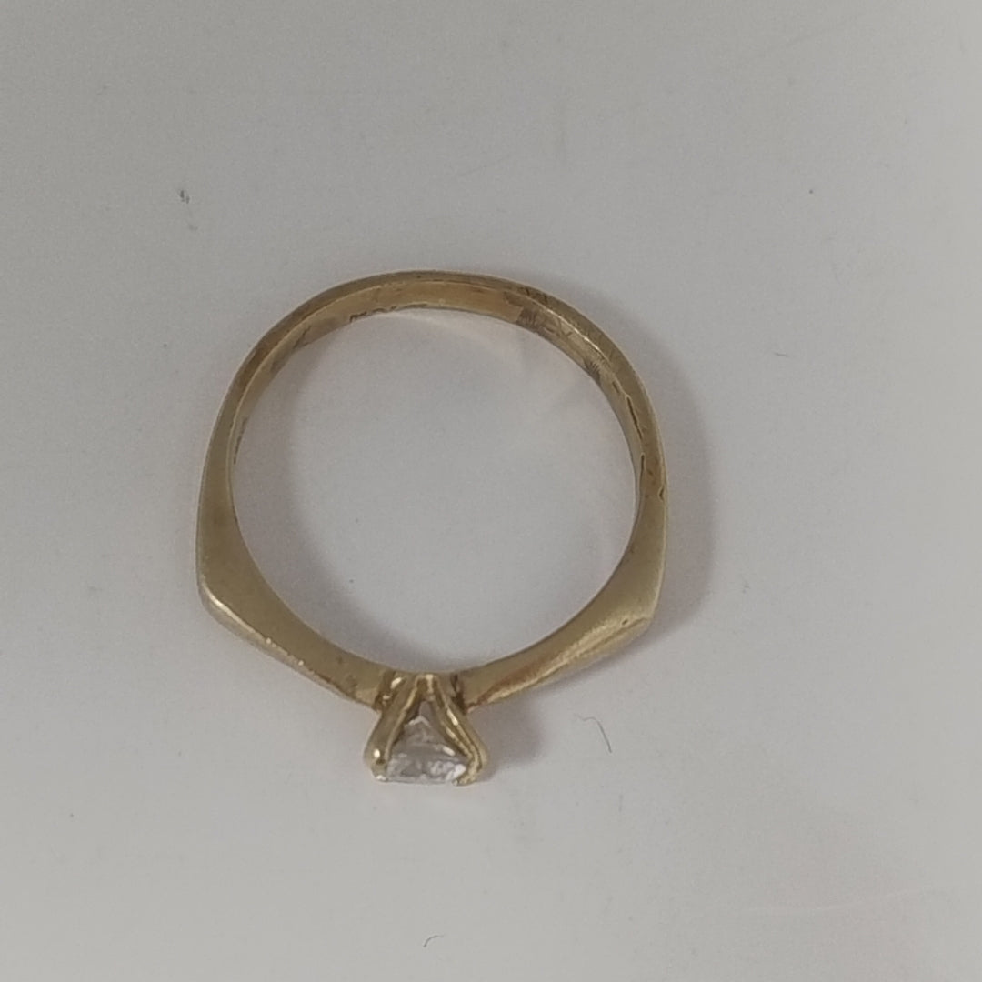ANILLITO ORO 10 K 2.4 GRMS (SEMINUEVO)