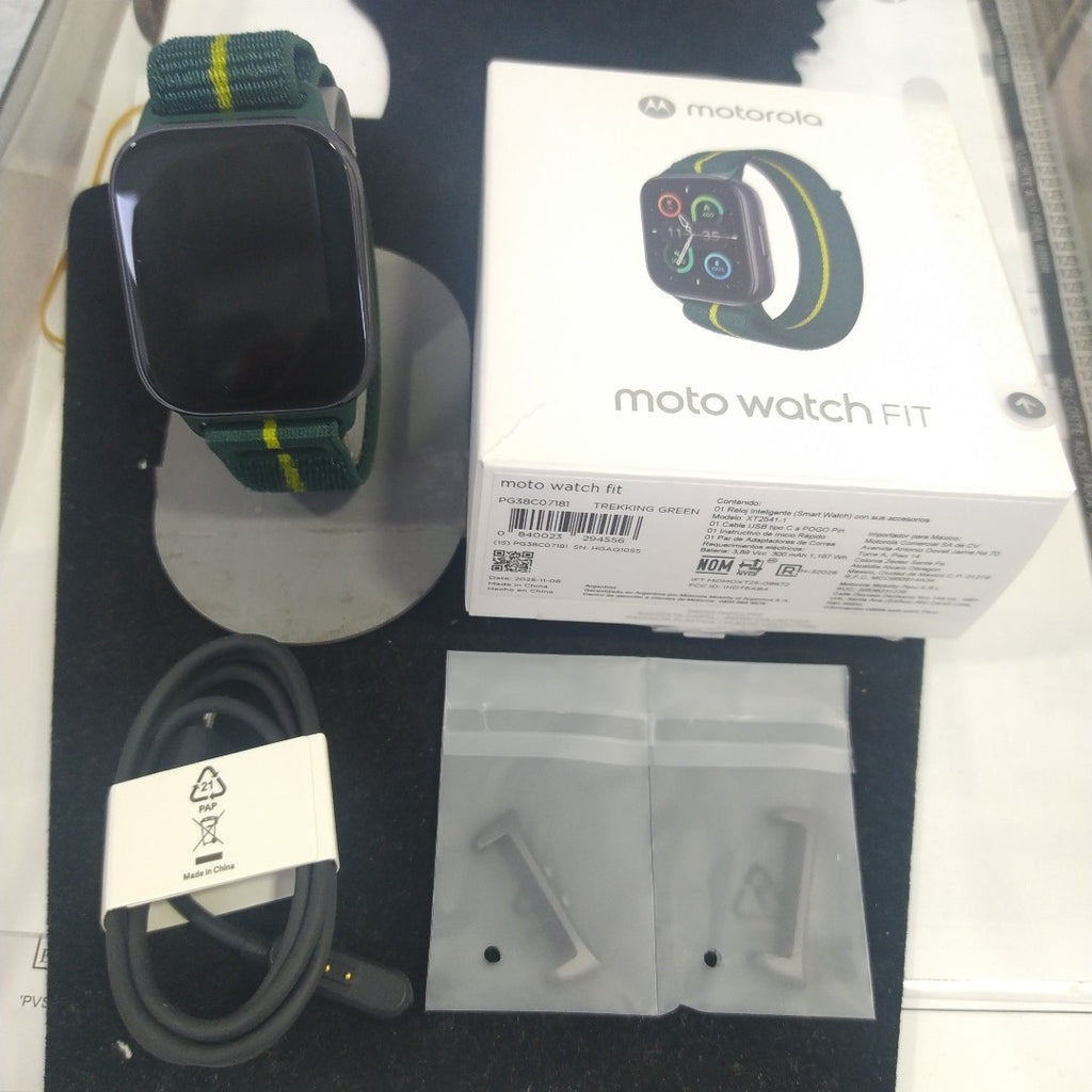 SMARTWATCH MOTOROLA MOTO WATCH FIT 49 MM BLUETOOTH (SEMINUEVO)