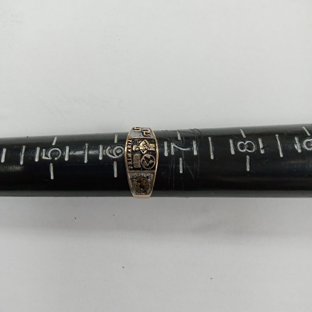 ANILLO DE GRADUACIÓN ORO 8 K 0.9 GRMS (SEMINUEVO)