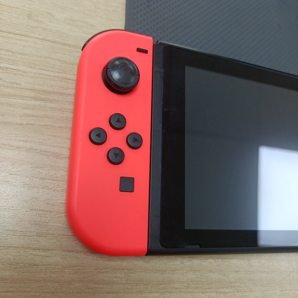 CONSOLA DE VIDEOJUEGO NINTENDO SWITCH 1.1 32 GB (SEMINUEVO)