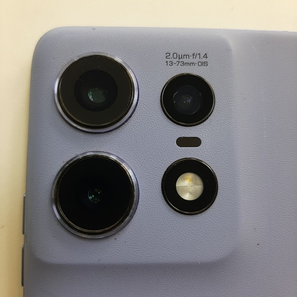 CELULAR MOTOROLA EDGE 50 PRO XT2403-2 (2024) 512 GB 12 GB RAM (SEMINUEVO)