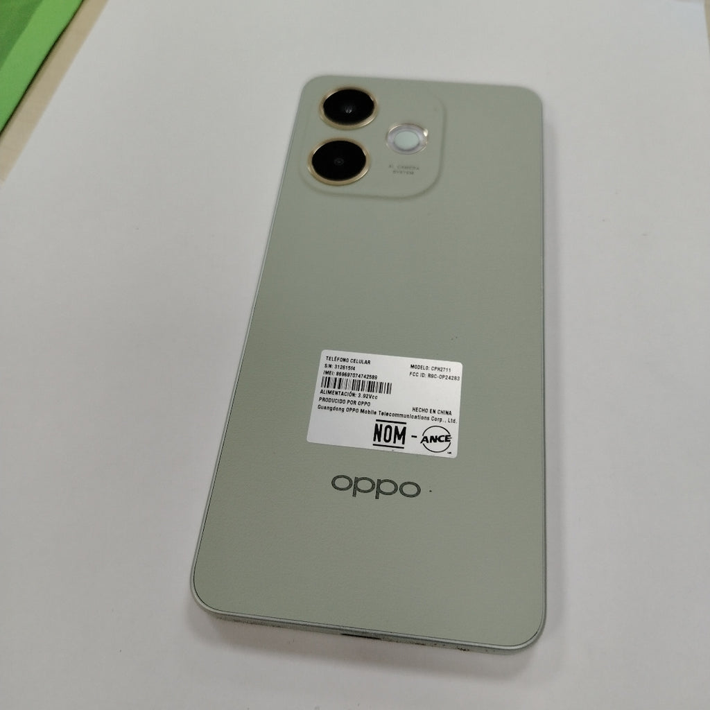 CELULAR OPPO A5 PRO CPH2711 (2025) 256 GB 8 GB RAM (SEMINUEVO)