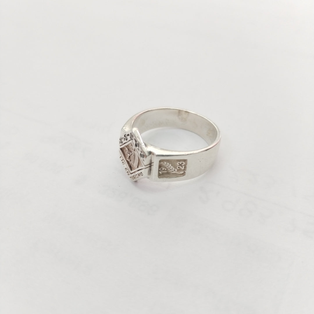 ANILLO DE GRADUACIÓN PLATA 5.3 GRMS (SEMINUEVO)