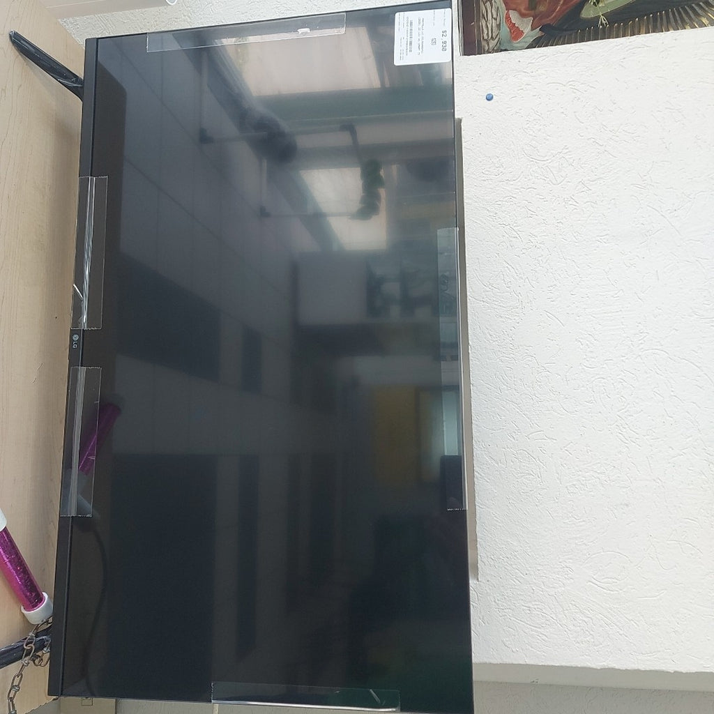 PANTALLA LG 32LR600BPSC (2025) 32" LED HD (SEMINUEVO)