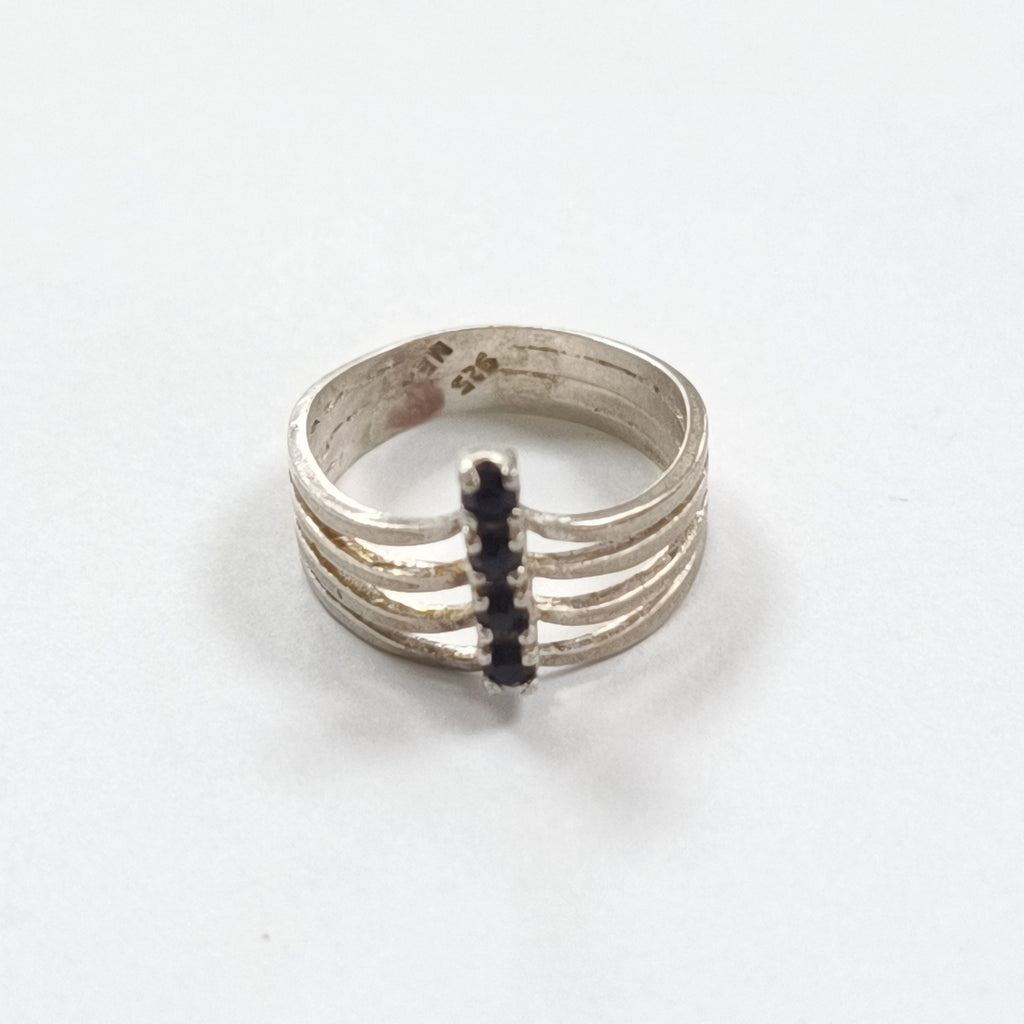 ANILLITO PLATA 2.6 GRMS (SEMINUEVO)