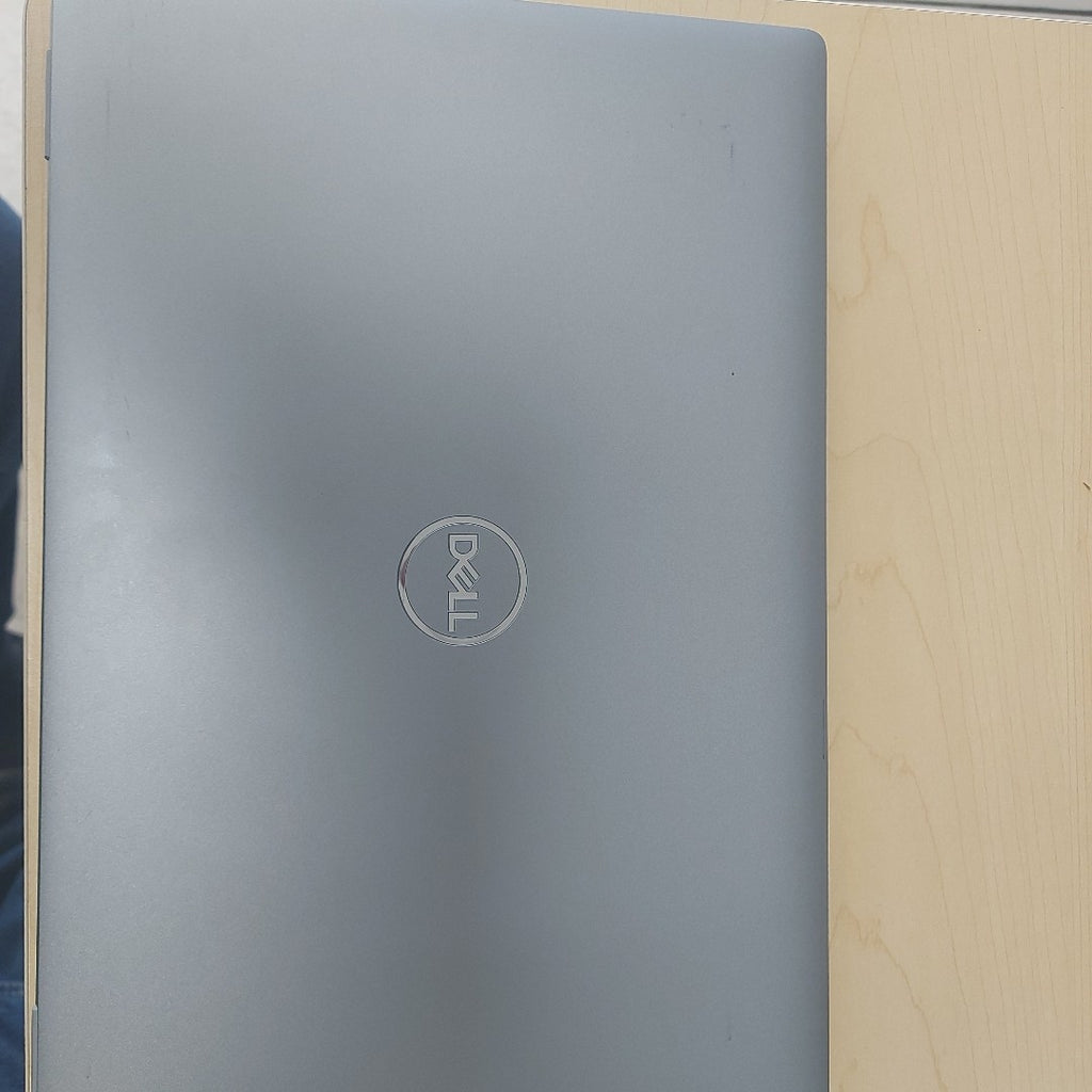LAPTOP DELL LATITUDE 5440 (2023) 256 GB SSD 16 GB RAM (SEMINUEVO)