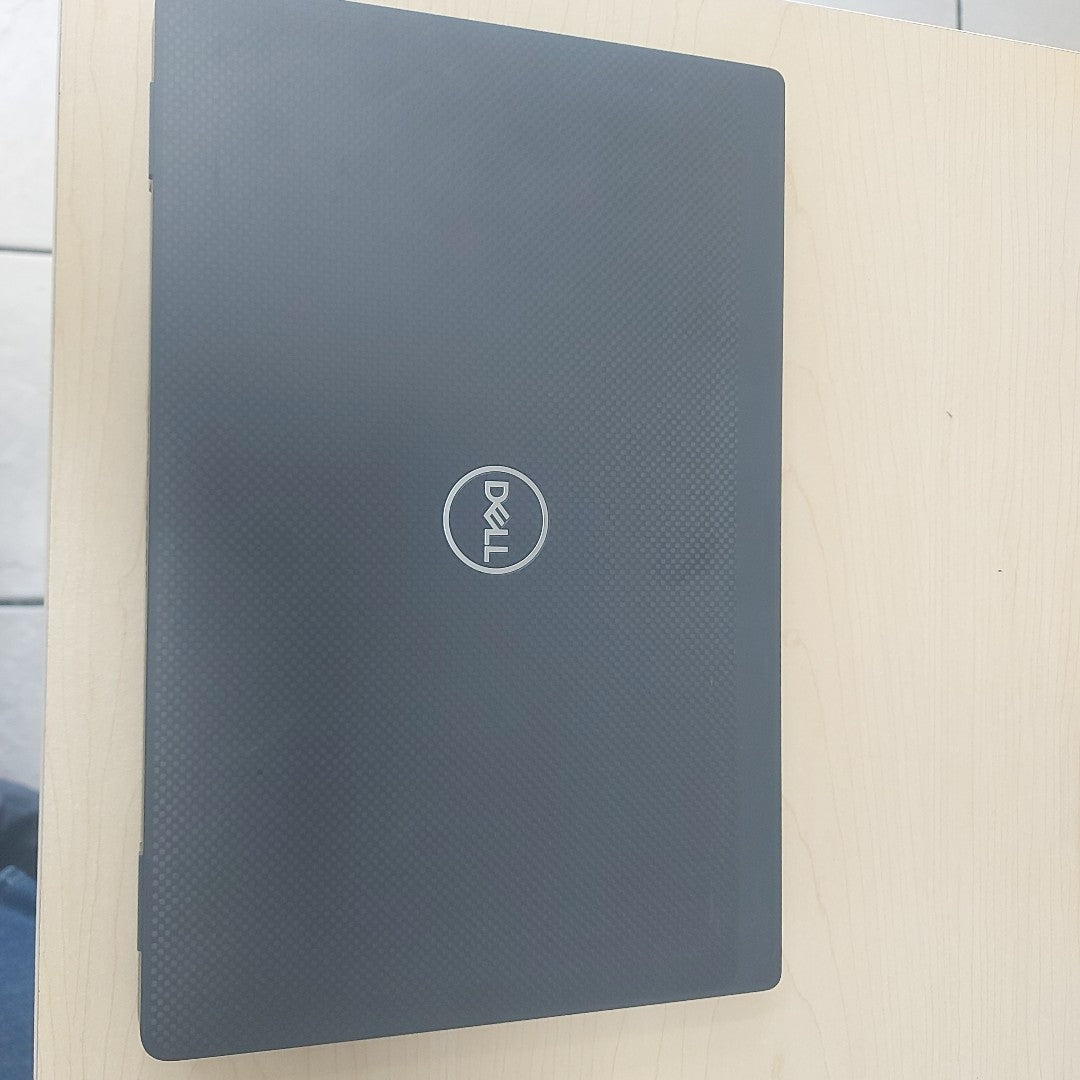 LAPTOP DELL LATITUDE 7430 (2023) 256 GB SSD 16 GB RAM (SEMINUEVO)