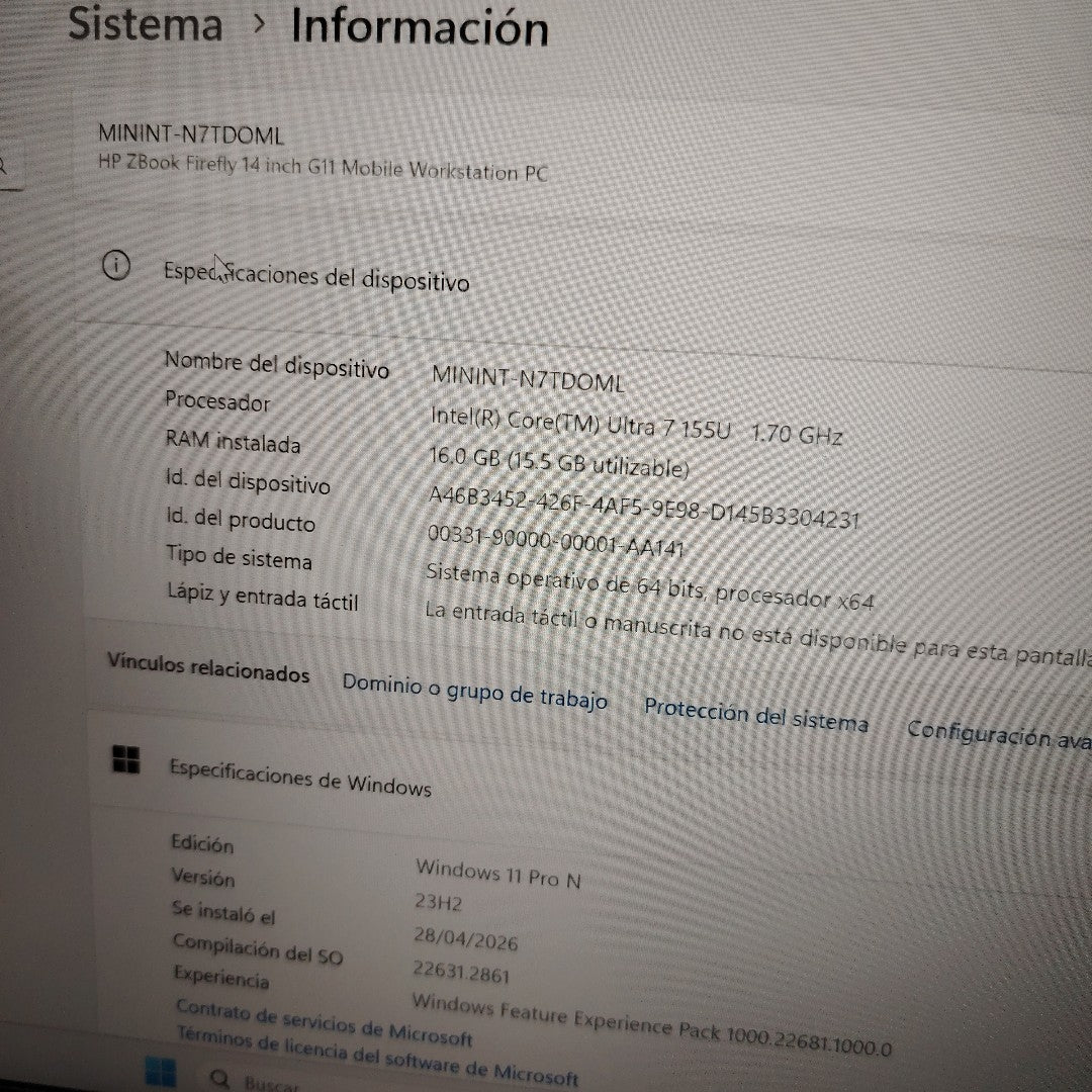LAPTOP HP ZBOOK FIREFLY 14 G11 (2024) 512 GB SSD 16 GB RAM (SEMINUEVO)