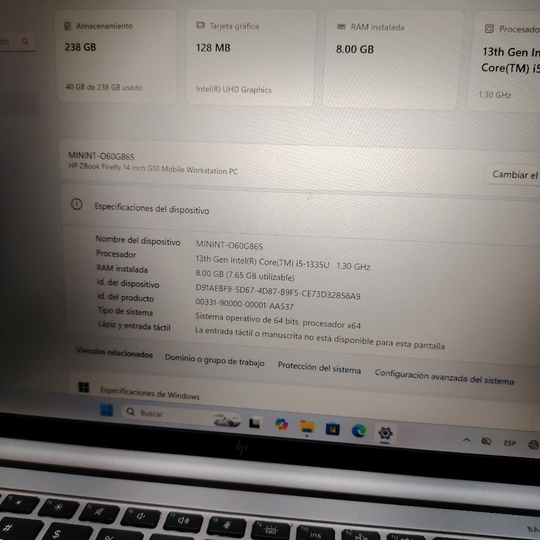 LAPTOP HP ZBOOK FIREFLY 14 G10 (2024) 256 GB SSD 8 GB RAM (SEMINUEVO)