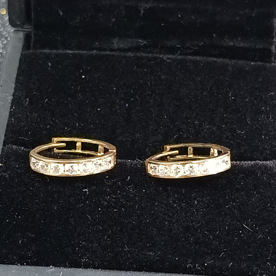 ARRACADAS PAR ORO 10 K 1.7 GRMS (SEMINUEVO)