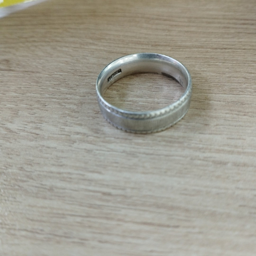 ANILLO PLATA 5,60 GRMS (SEMINUEVO)