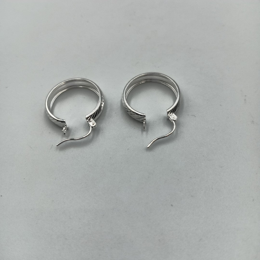 PAR ARRACADAS FACETADAS PLATA .925 2.3 GR (NUEVO)