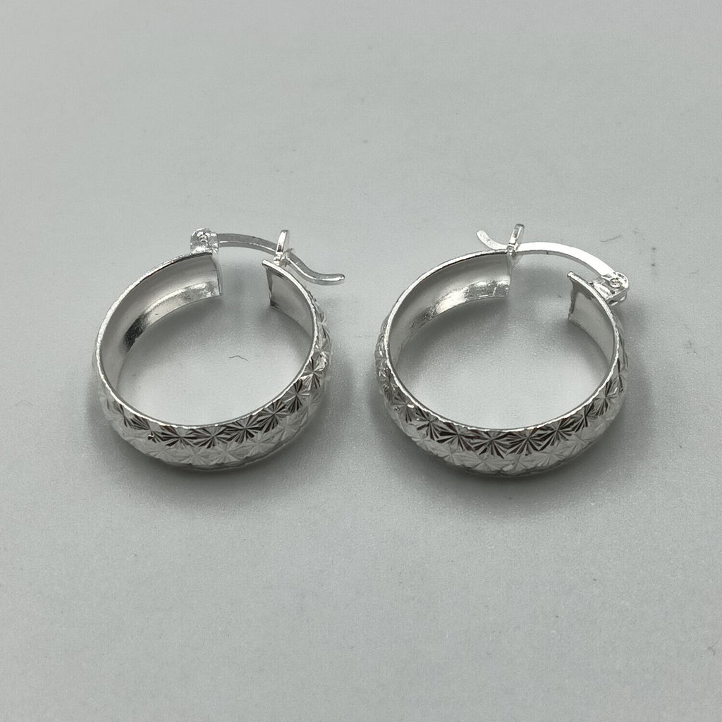 PAR ARRACADAS FACETADAS PLATA .925 3.4 GR (NUEVO)