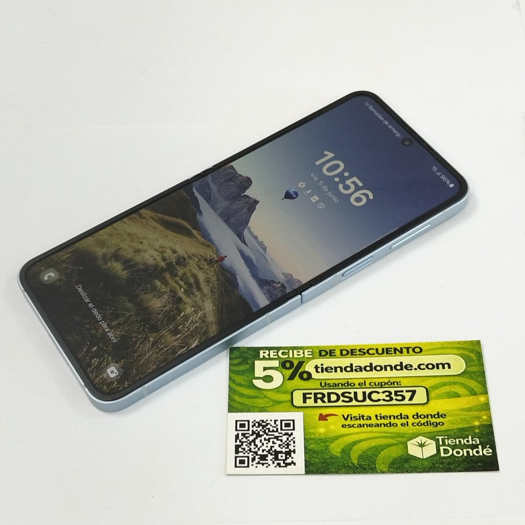 CELULAR SAMSUNG GALAXY Z FLIP6 SM-F741B (2024) 256 GB 12 GB RAM (SEMINUEVO)