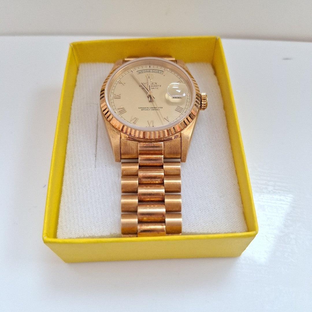 RELOJ CAJA Y PULSO ORO ORO 18 K 136.6 GRMS (SEMINUEVO)