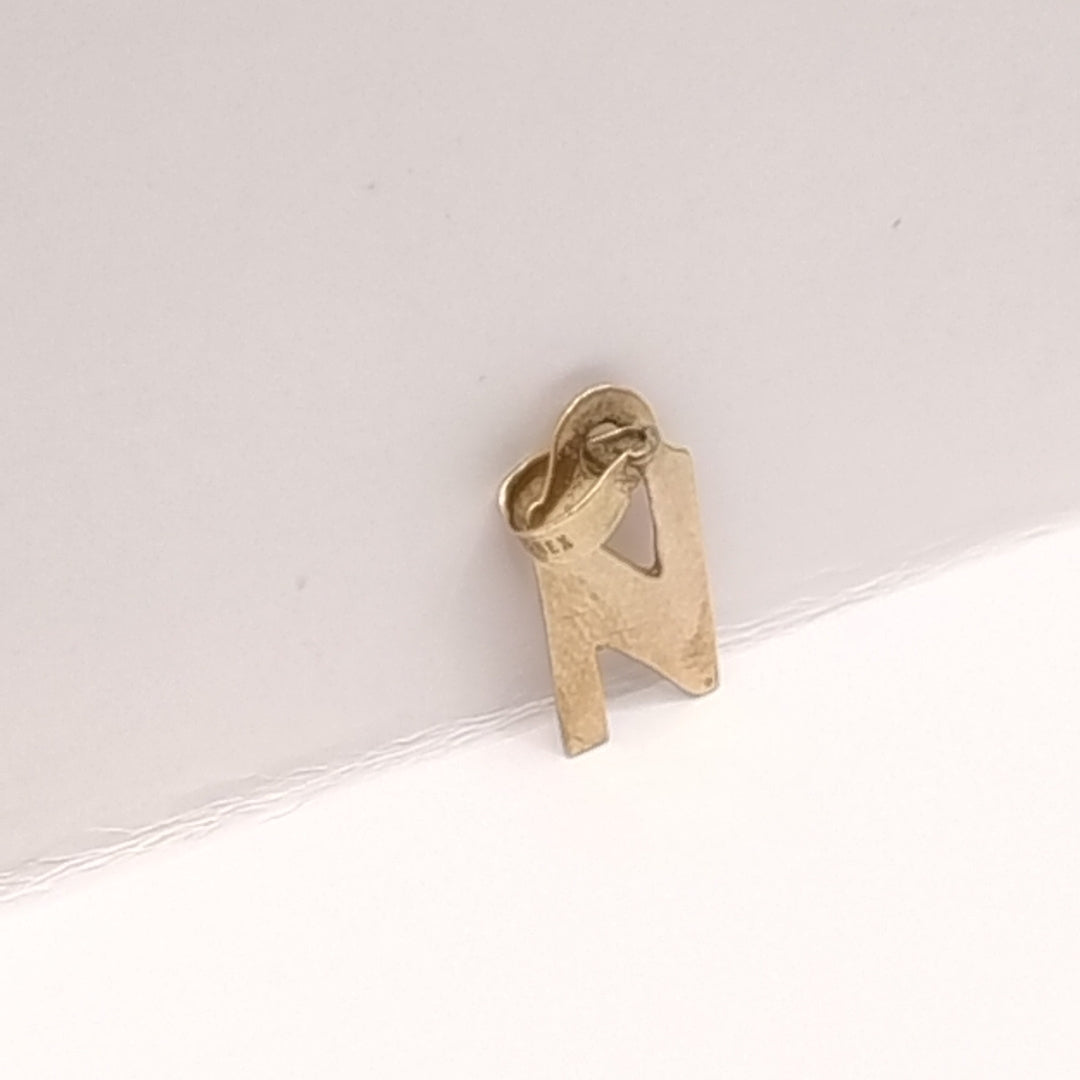DIJE ORO 10 K 0.6 GRMS (SEMINUEVO)