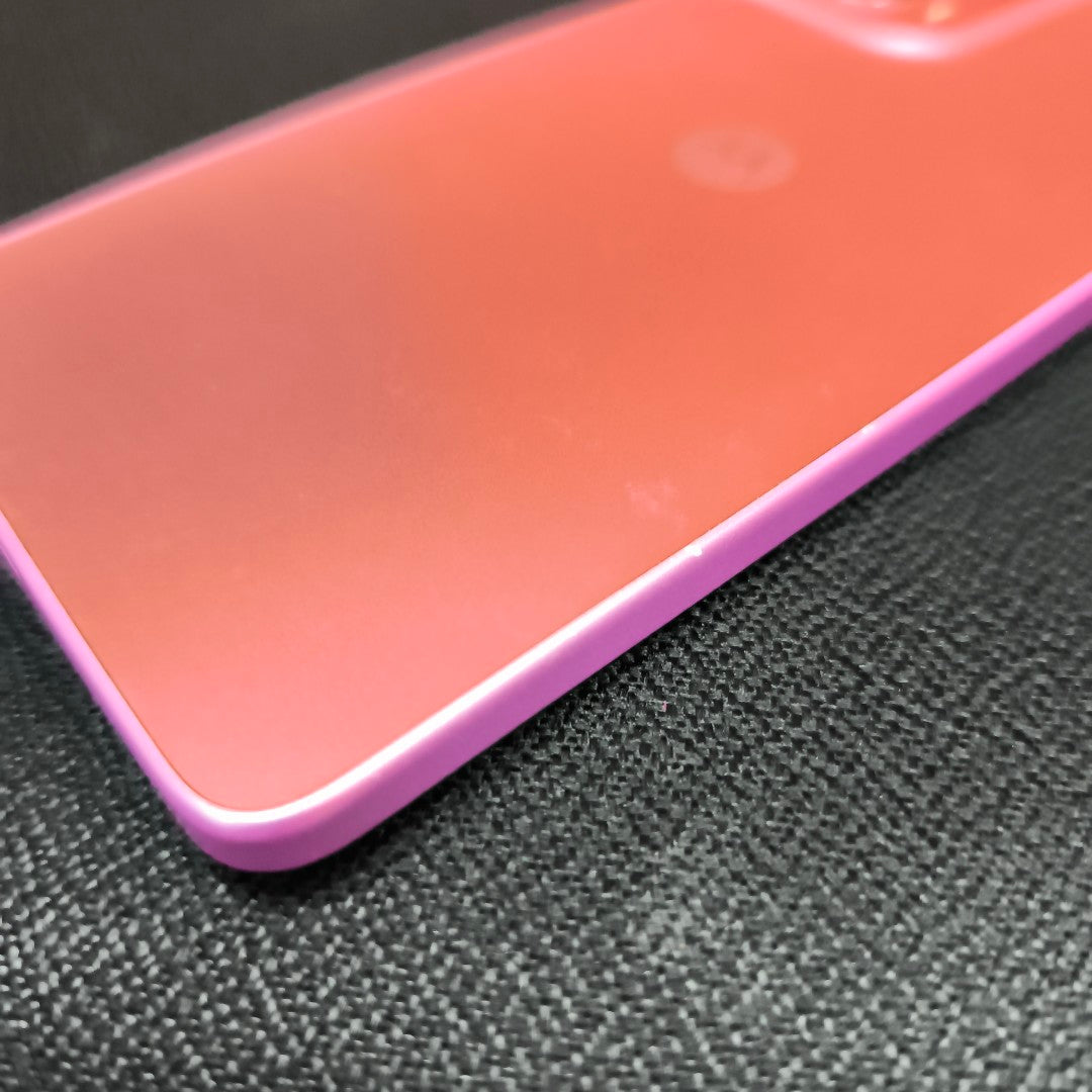 CELULAR MOTOROLA MOTO G24 XT2423-1 (2024) 256 GB 4 GB RAM (SEMINUEVO)