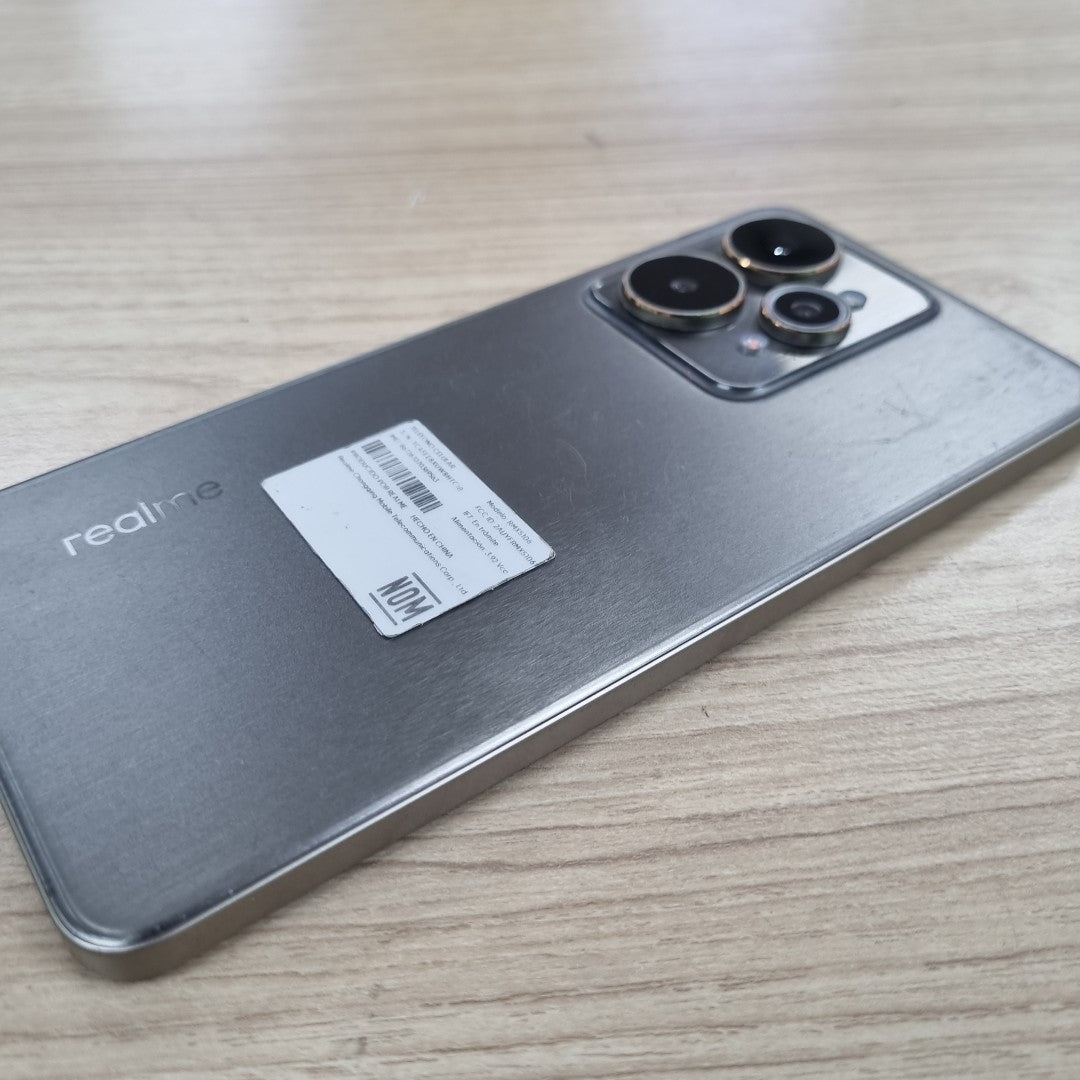 CELULAR REALME 15 5G RMX5106 (2025) 256 GB 8 GB RAM (SEMINUEVO)