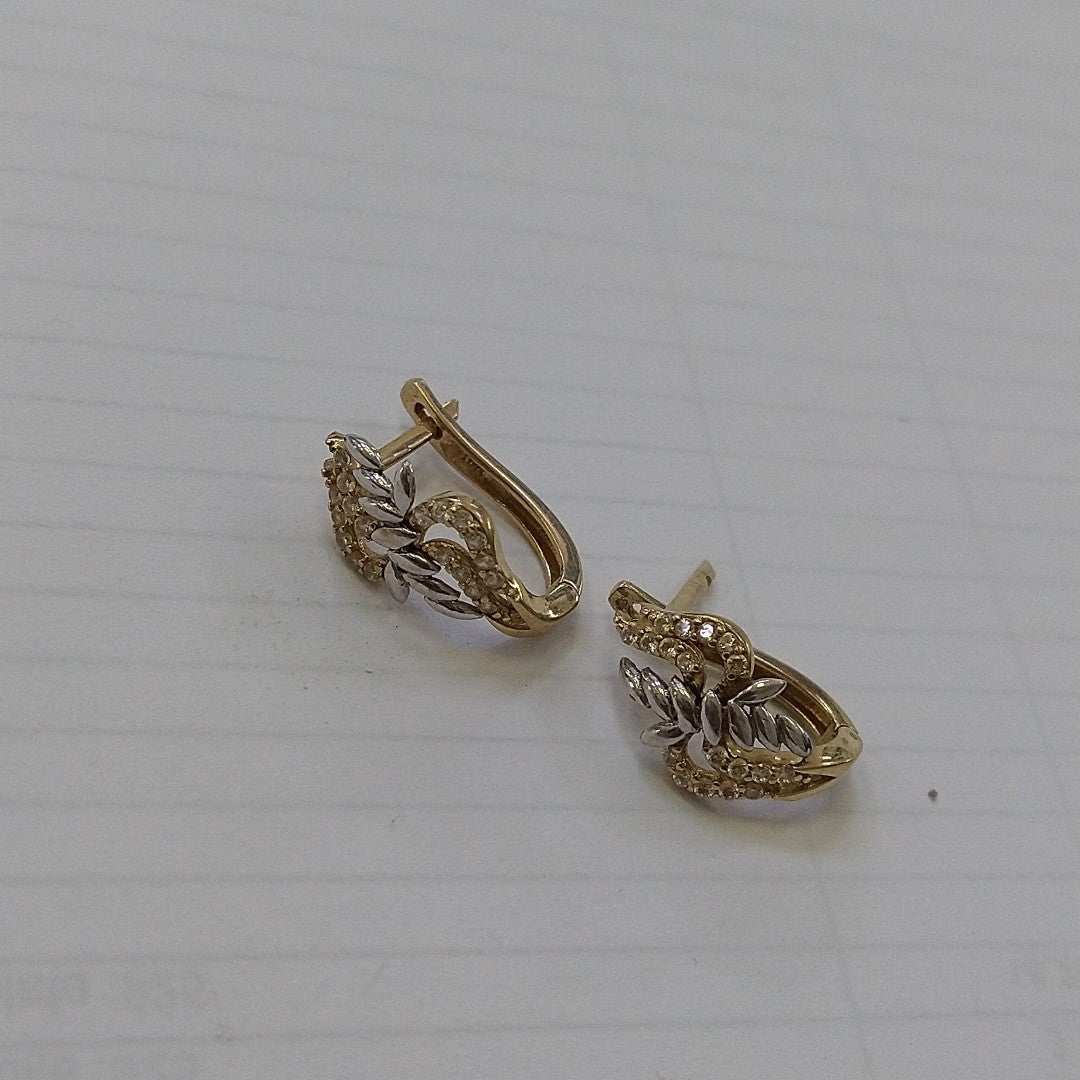ARRACADAS PAR ORO, ORO COMBINADO 10 K 2.6 GRMS (SEMINUEVO)