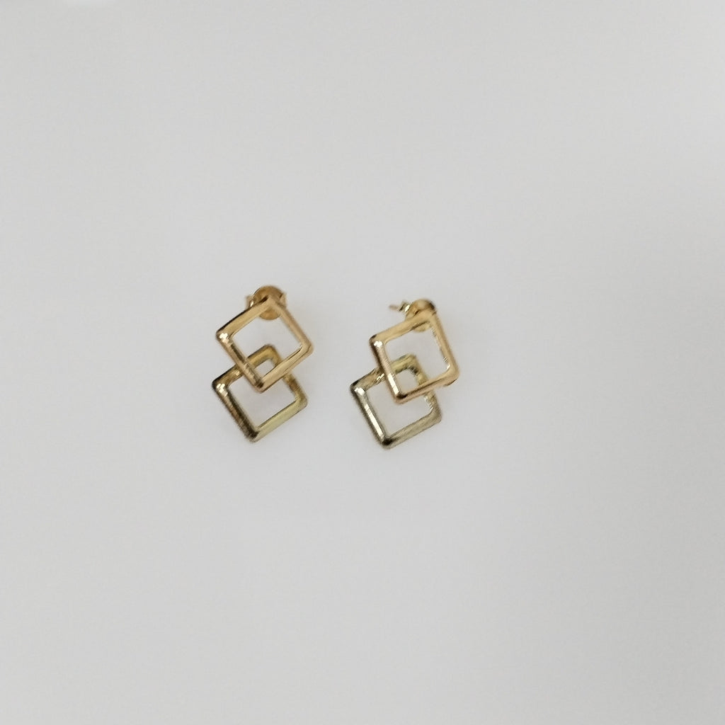 BROQUELES PAR ORO 8 K 0.7 GRMS (SEMINUEVO)