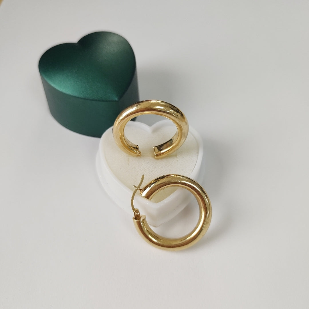 ARRACADAS PAR ORO 14 K 4.2 GRMS (SEMINUEVO)